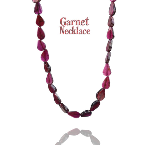 Pears - Garnet Necklace Pears - Garnet Necklace