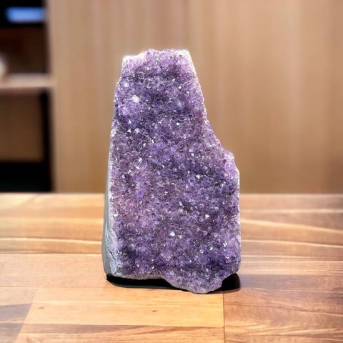 Uruguay Amethyst Geode 672 Grams Uruguay Amethyst Geode 672 Grams