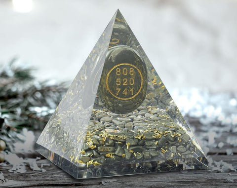 Pyrite Zibu Coin  Pyramid ( Attracts Wealth ) Pyrite Zibu Coin  Pyramid ( Attracts Wealth )