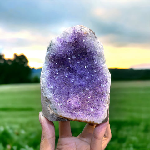 Uruguay Amethyst Geode 805 Grams Uruguay Amethyst Geode 805 Grams