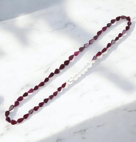 Pears - Garnet Necklace Pears - Garnet Necklace