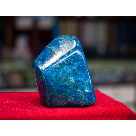 Blue Apatite Free form 1080