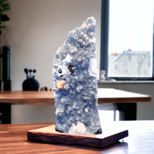 Chalcedony big Geode 2048
