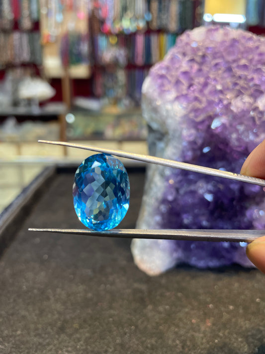 Swiss Blue Topaz 22.45 Carats Gemstone 3024