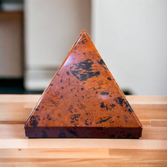Mahagony obsidian Pyramid ( 2 inch ) 1330