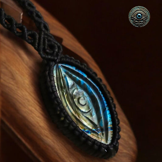 कवच ~ Protector From Evil Eyes Labradorite Locket 1080