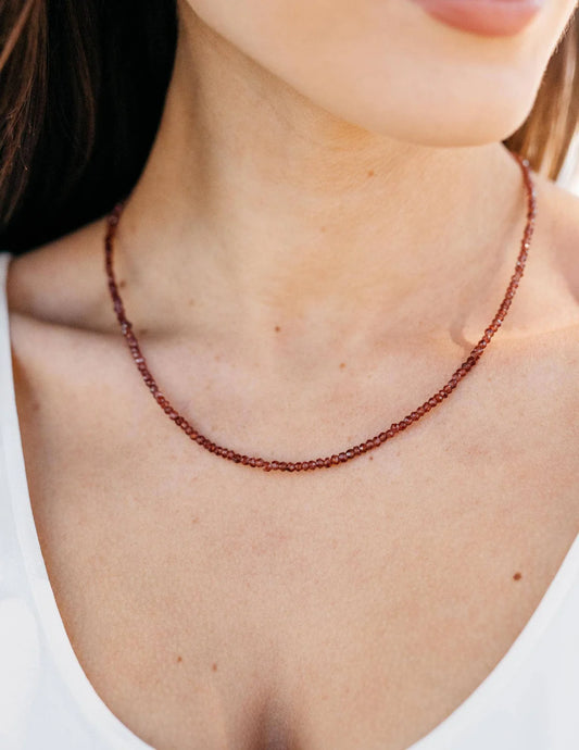 Garnet Beads Necklace 1024